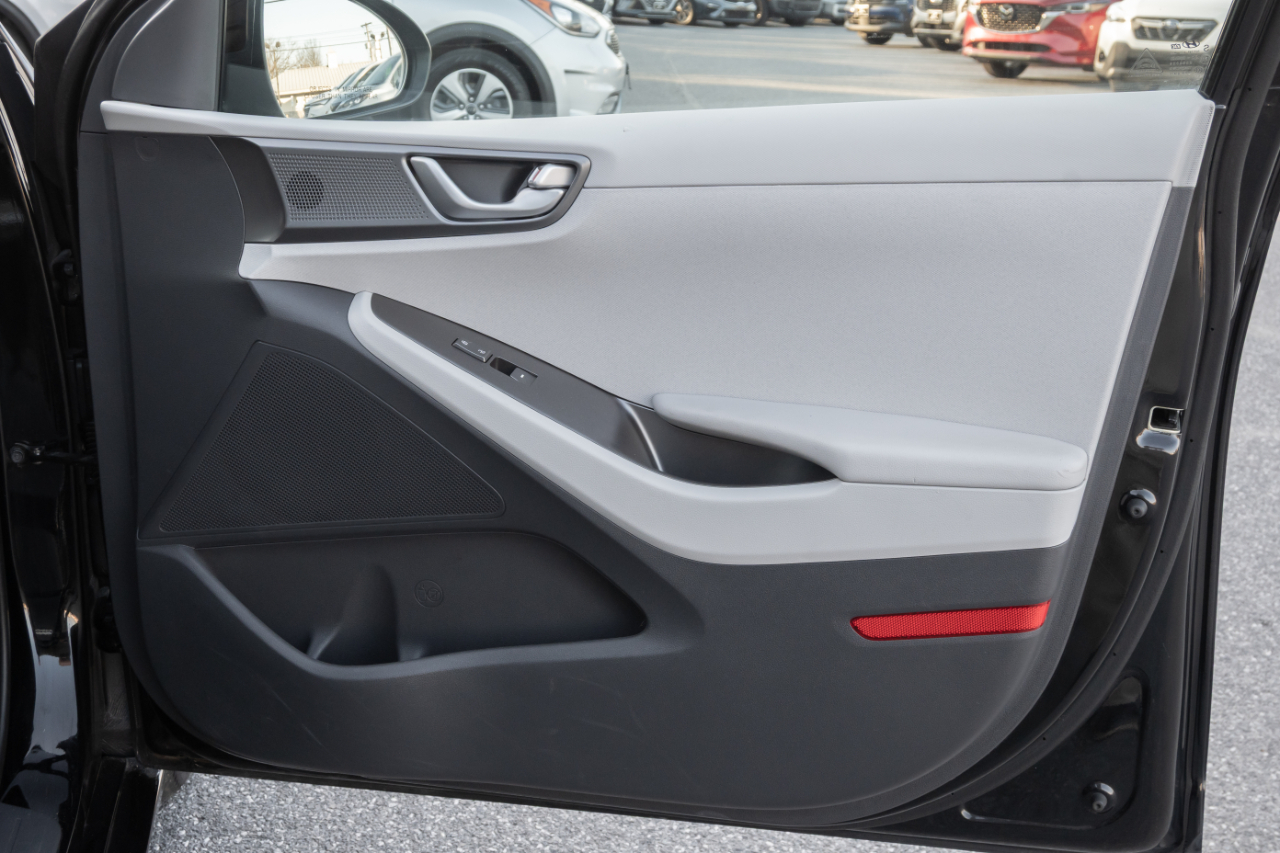 Hyundai Ioniq Hybrid Blue Hatchback 2020