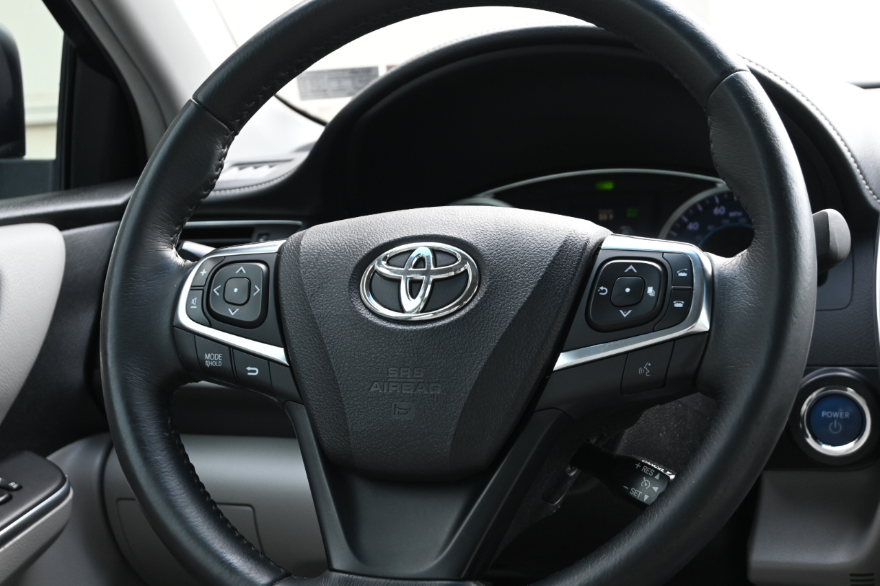 Toyota Camry  2017