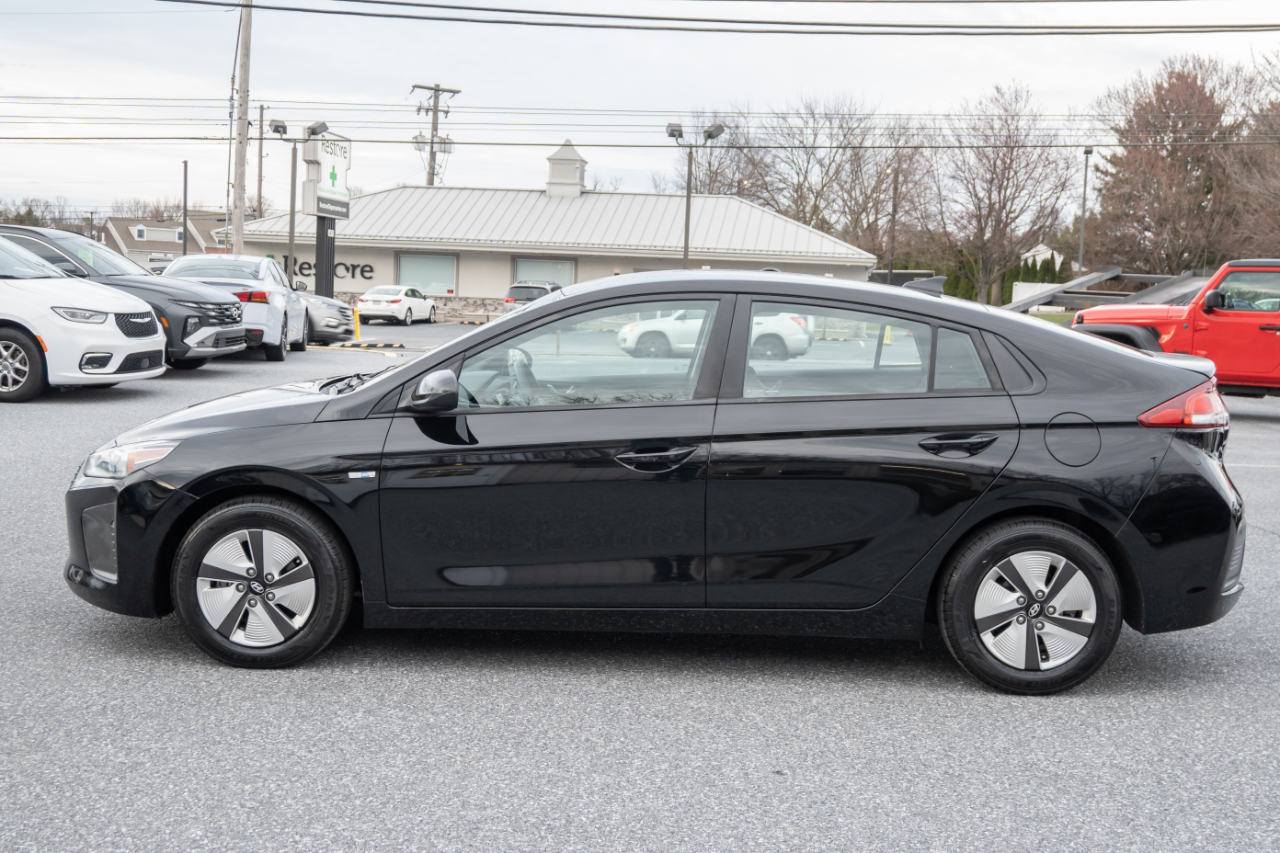 Hyundai Ioniq Hybrid Blue Hatchback 2019