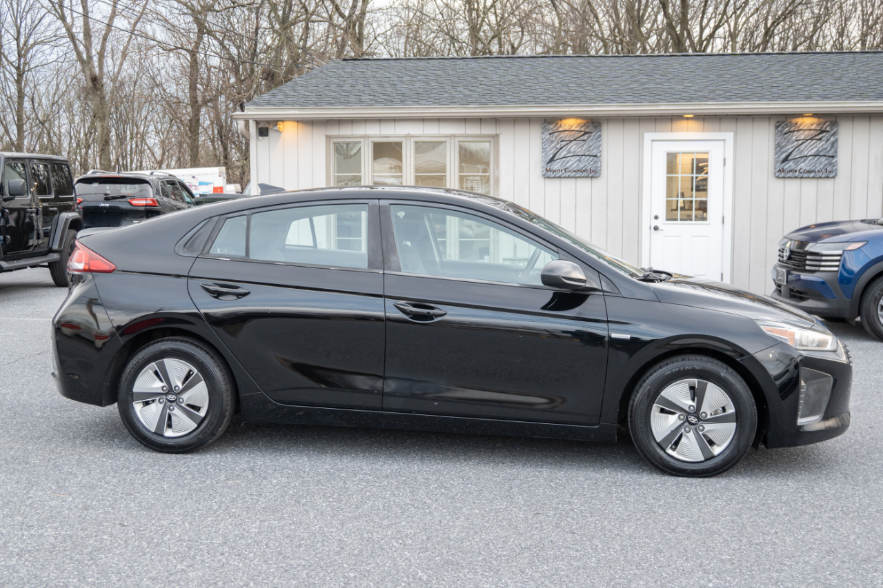 Hyundai Ioniq Hybrid Blue Hatchback 2019