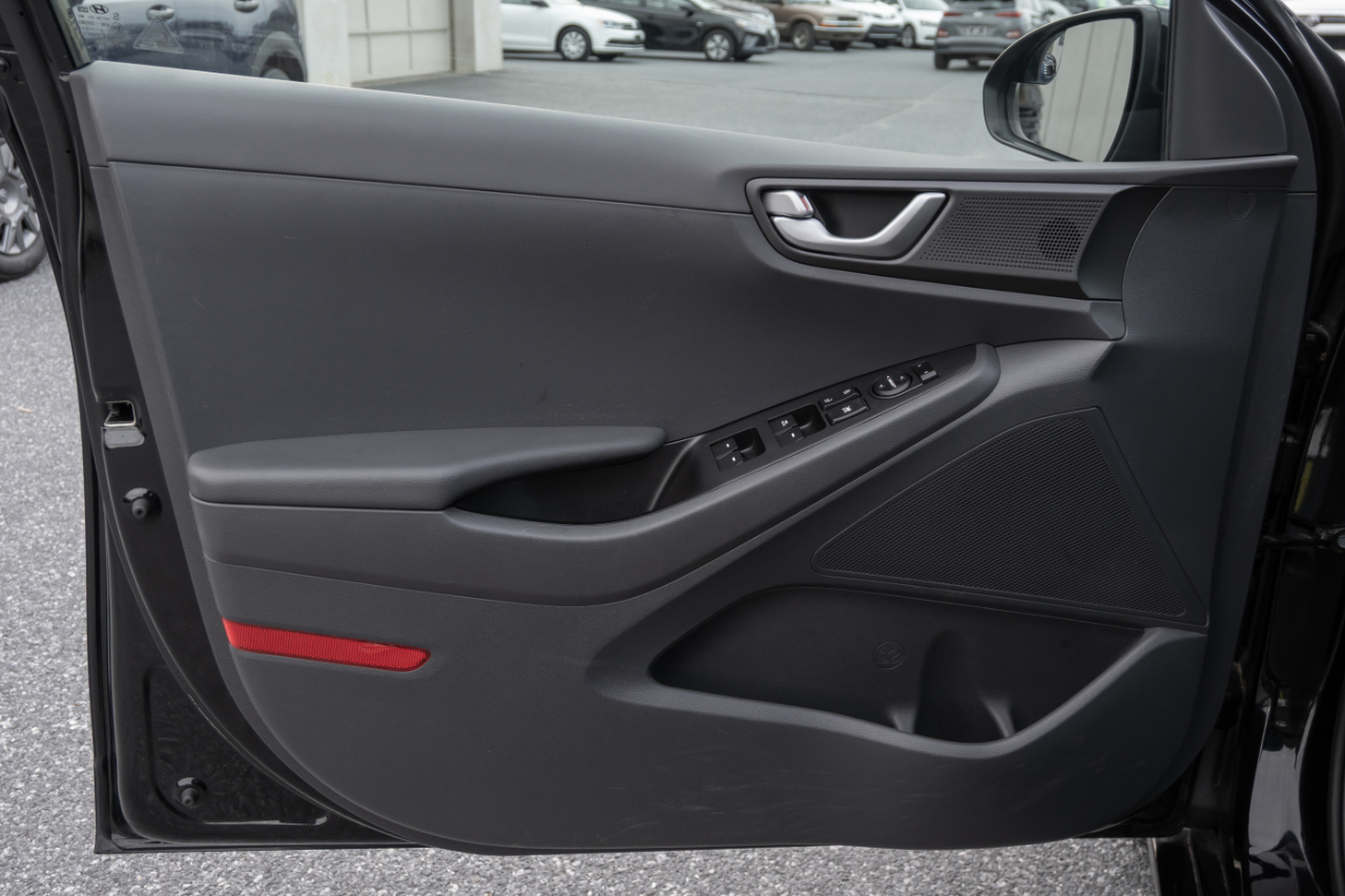 Hyundai Ioniq Hybrid Blue Hatchback 2019