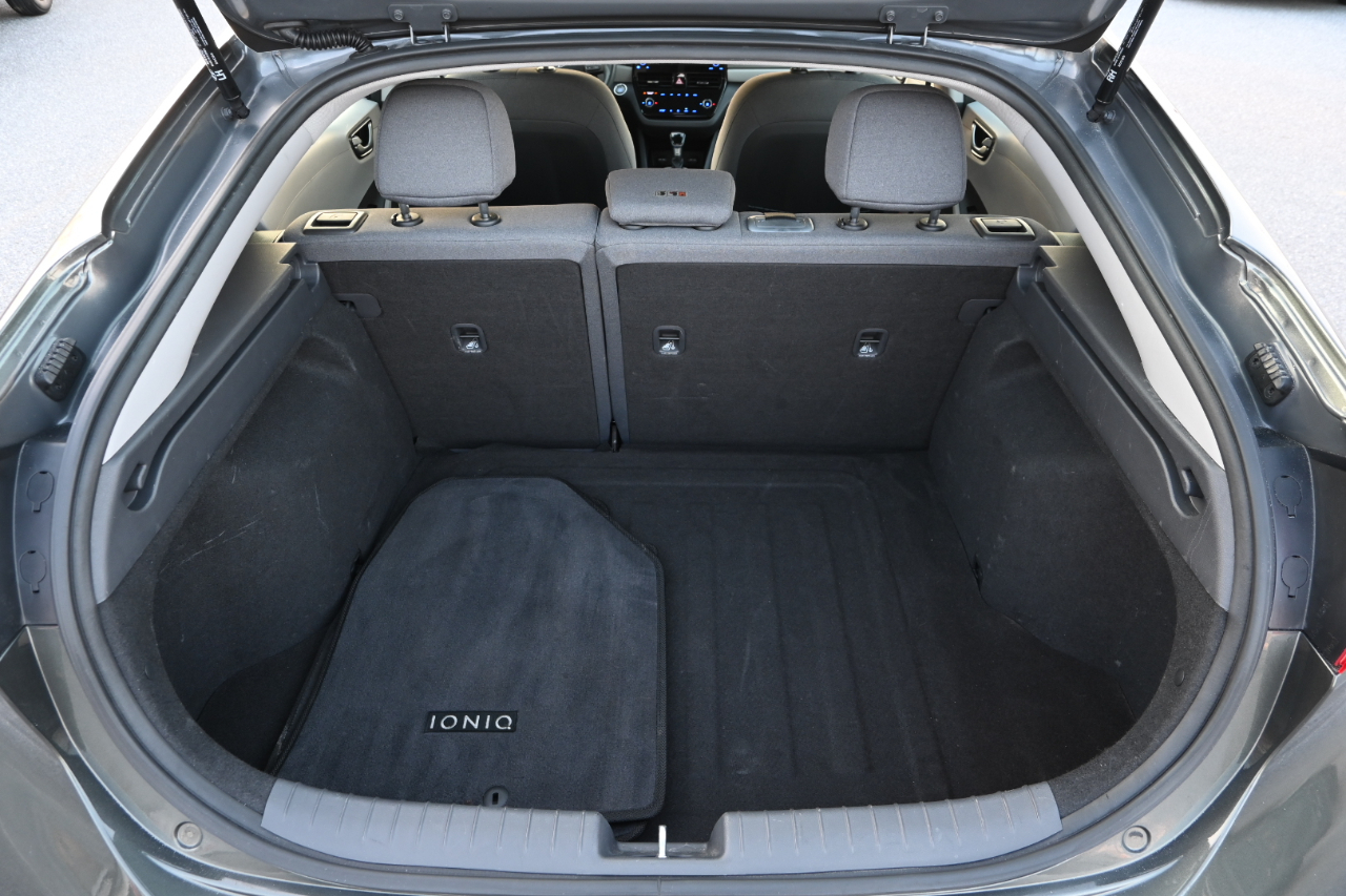 Hyundai Ioniq Hybrid Blue Hatchback 2020