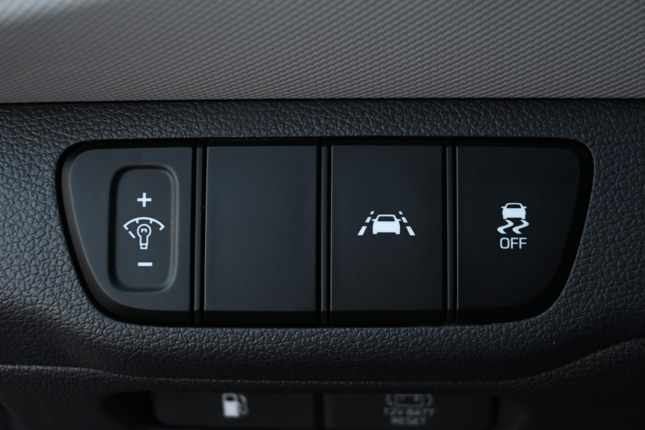 Hyundai Ioniq Hybrid Blue Hatchback 2020