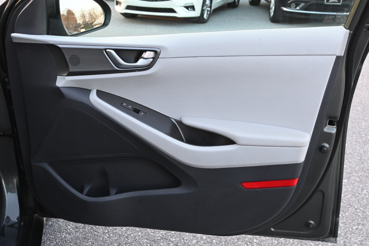 Hyundai Ioniq Hybrid Blue Hatchback 2020