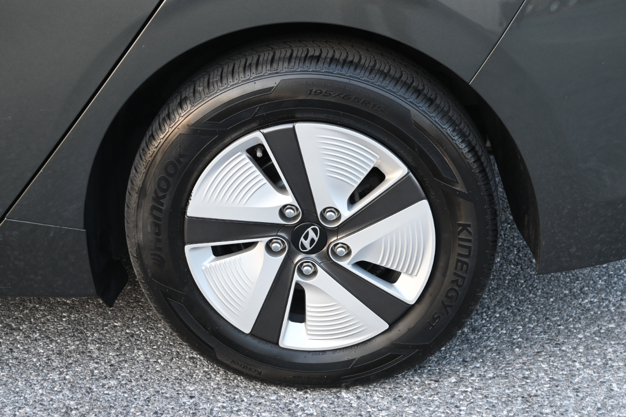 Hyundai Ioniq Hybrid Blue Hatchback 2020