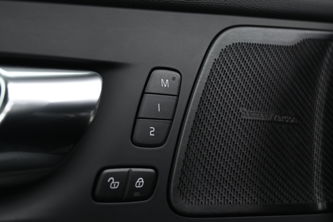 Volvo XC60 Recharge T8 eAWD PHEV Inscription 2021