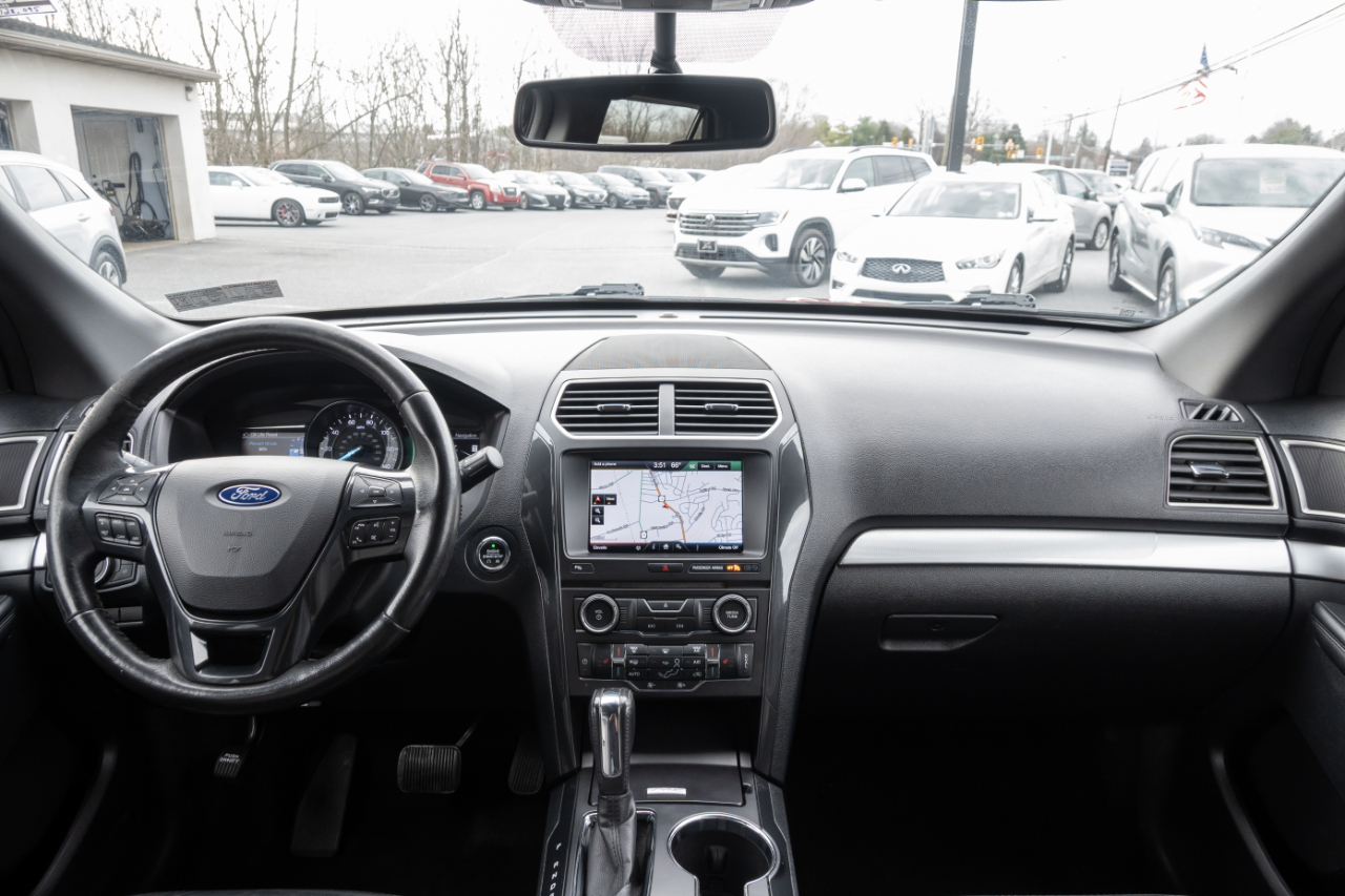 Ford Explorer 4WD 4dr XLT 2016