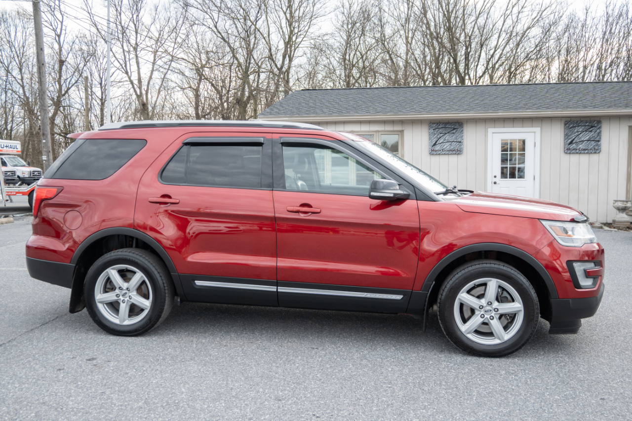 Ford Explorer 4WD 4dr XLT 2016