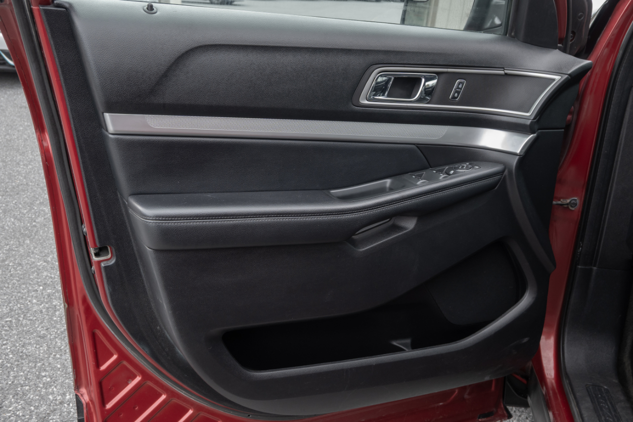 Ford Explorer 4WD 4dr XLT 2016