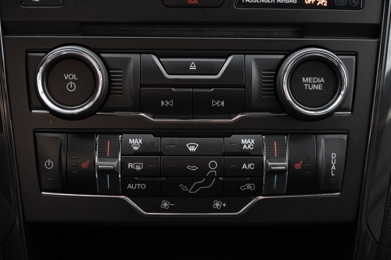 Ford Explorer 4WD 4dr XLT 2016