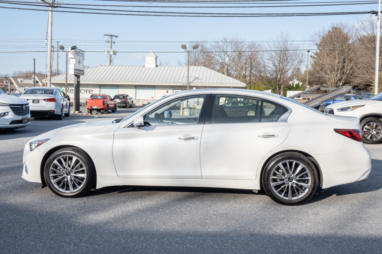 Infiniti Q50 LUXE AWD 2024