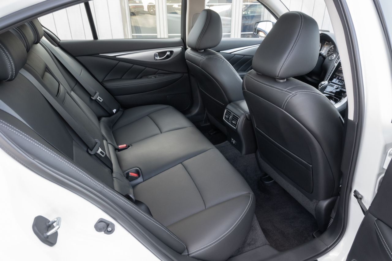 Infiniti Q50 LUXE AWD 2024