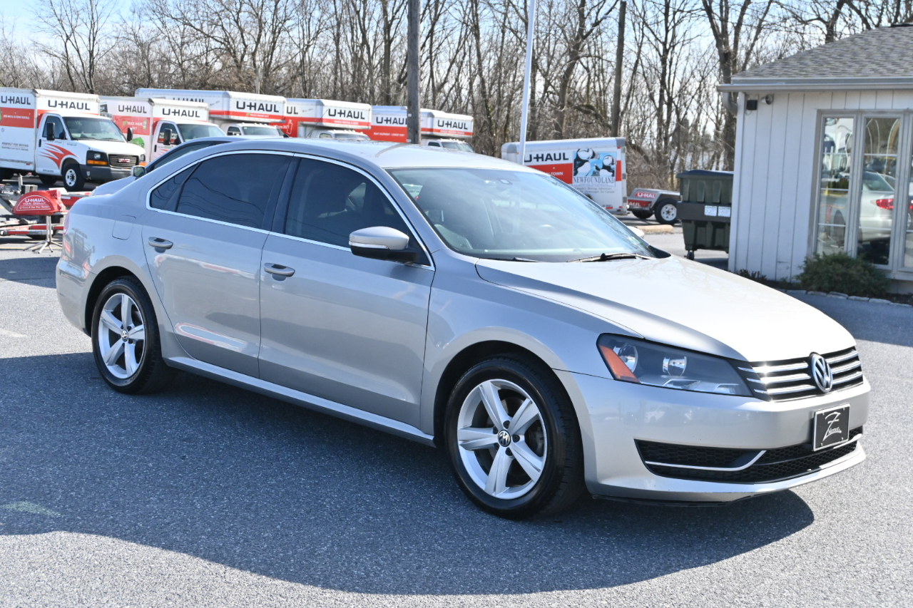 Volkswagen Passat 4dr Sdn 2.5L Auto SE PZEV 2013