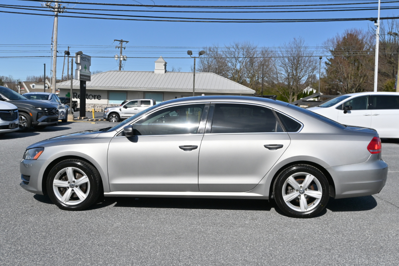 Volkswagen Passat 4dr Sdn 2.5L Auto SE PZEV 2013