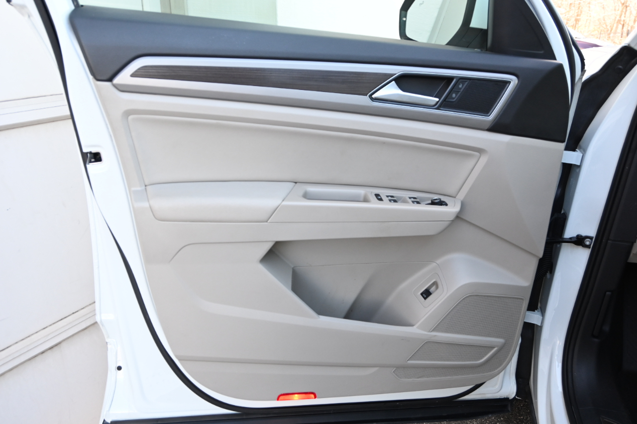 Volkswagen Atlas 3.6L V6 SEL R-Line FWD 2019