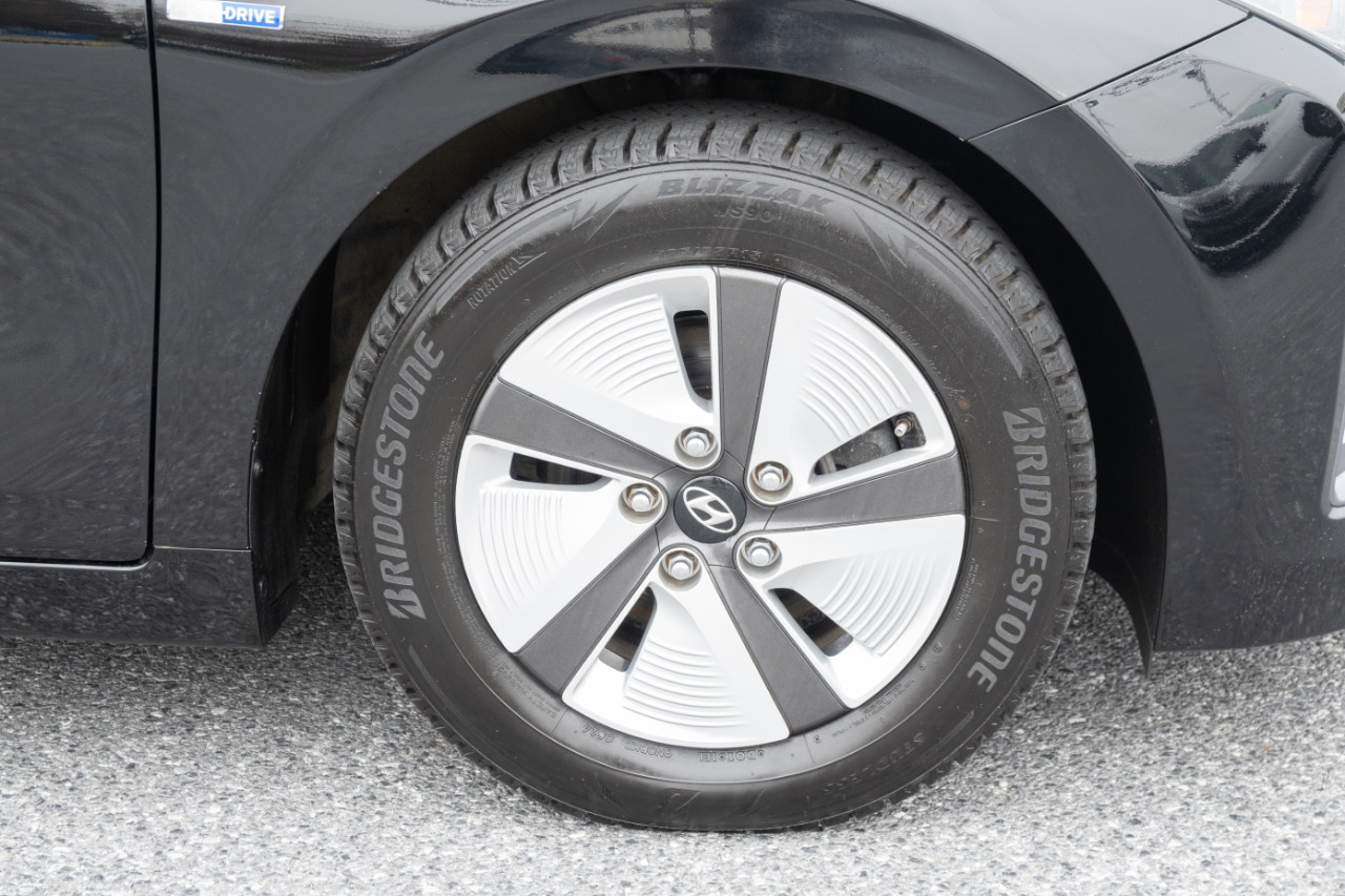 Hyundai Ioniq Hybrid Blue Hatchback 2020