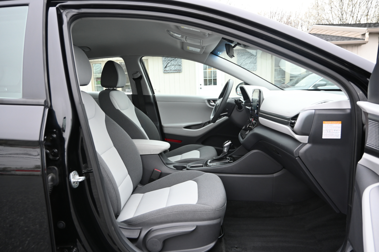 Hyundai Ioniq Hybrid Blue Hatchback 2020