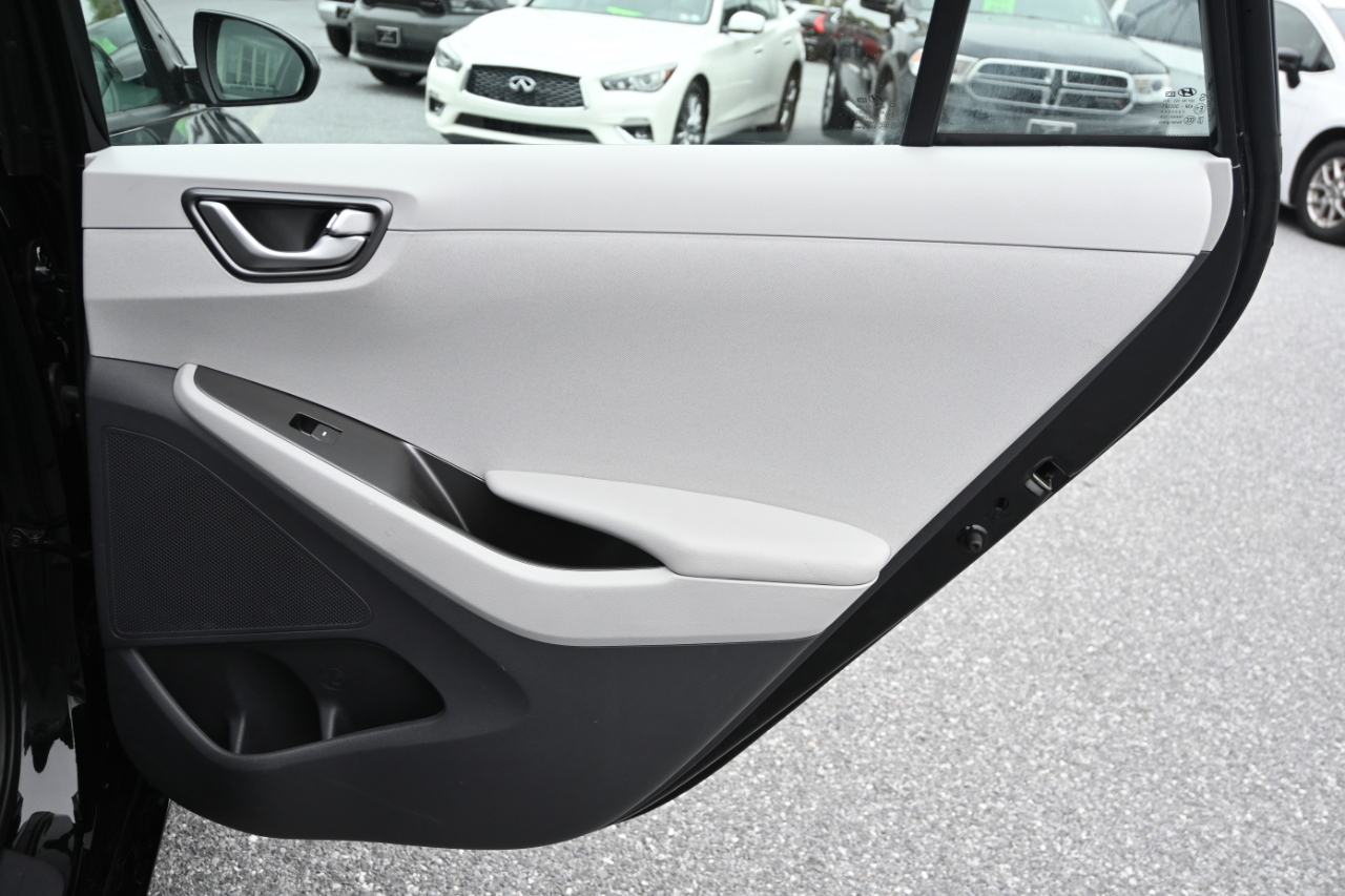 Hyundai Ioniq Hybrid Blue Hatchback 2020