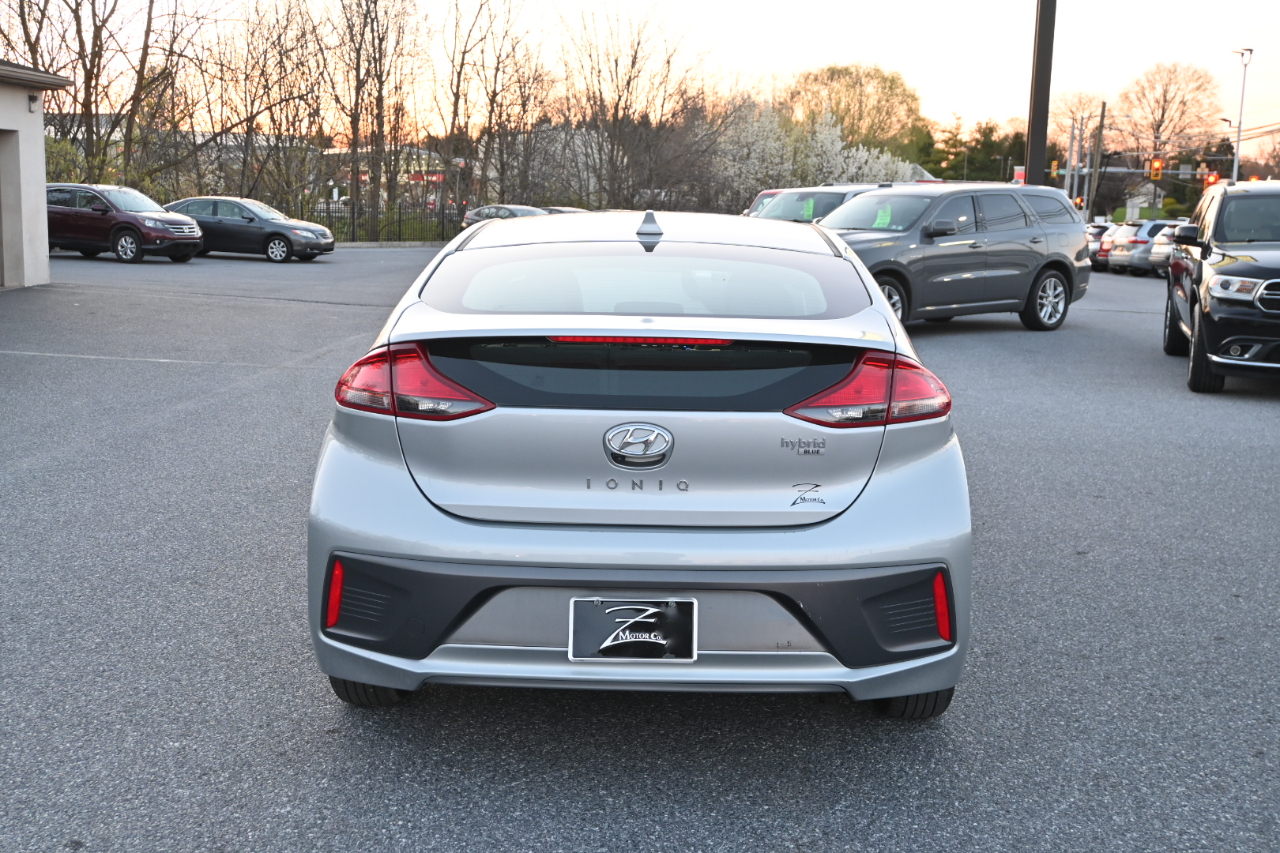 Hyundai Ioniq Hybrid Blue Hatchback 2020