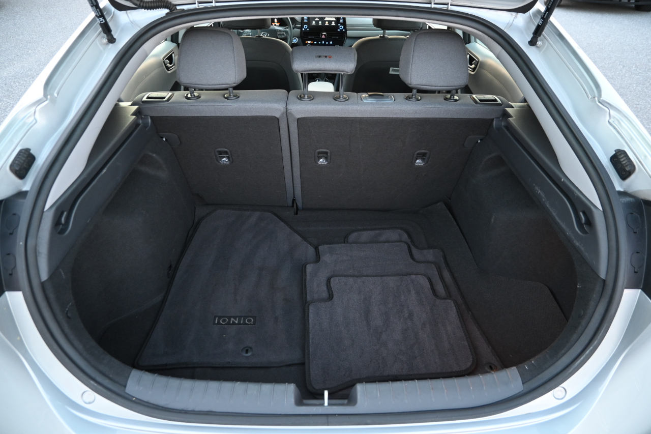 Hyundai Ioniq Hybrid Blue Hatchback 2020