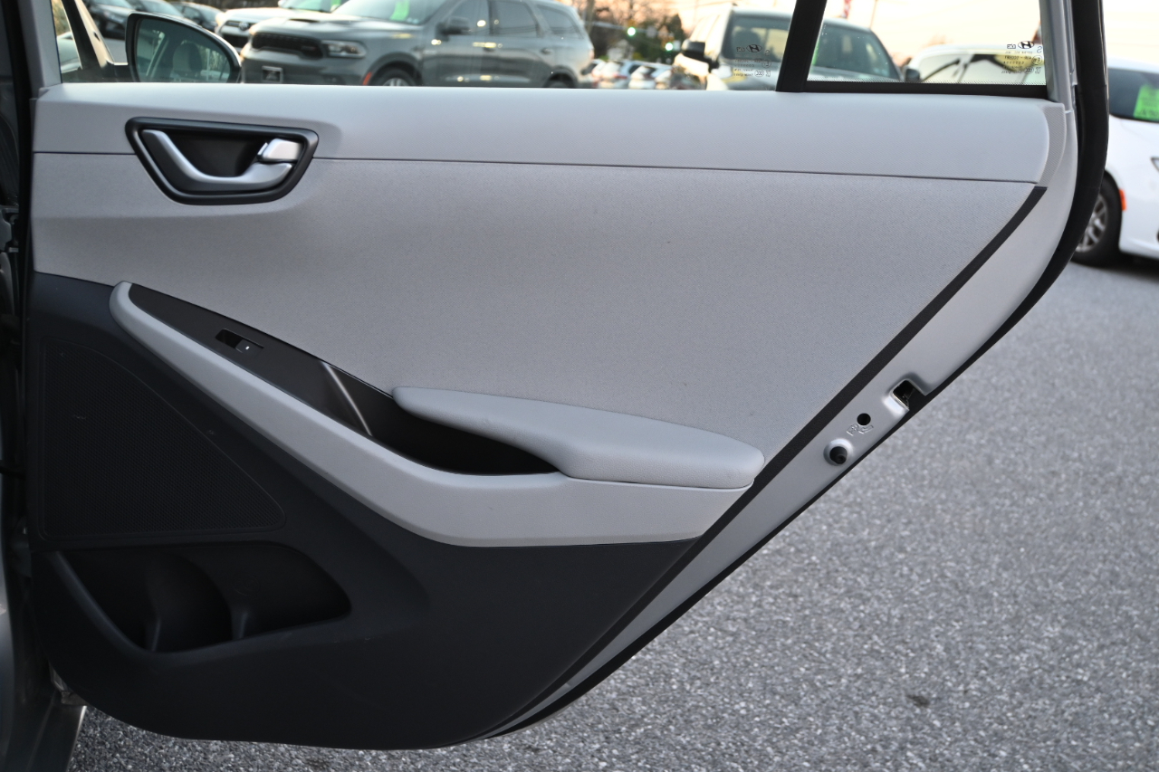 Hyundai Ioniq Hybrid Blue Hatchback 2020