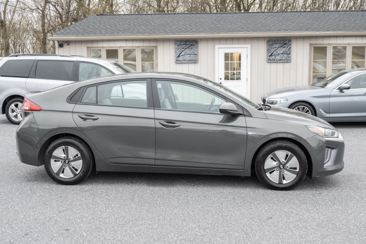 Hyundai Ioniq Hybrid Blue Hatchback 2020