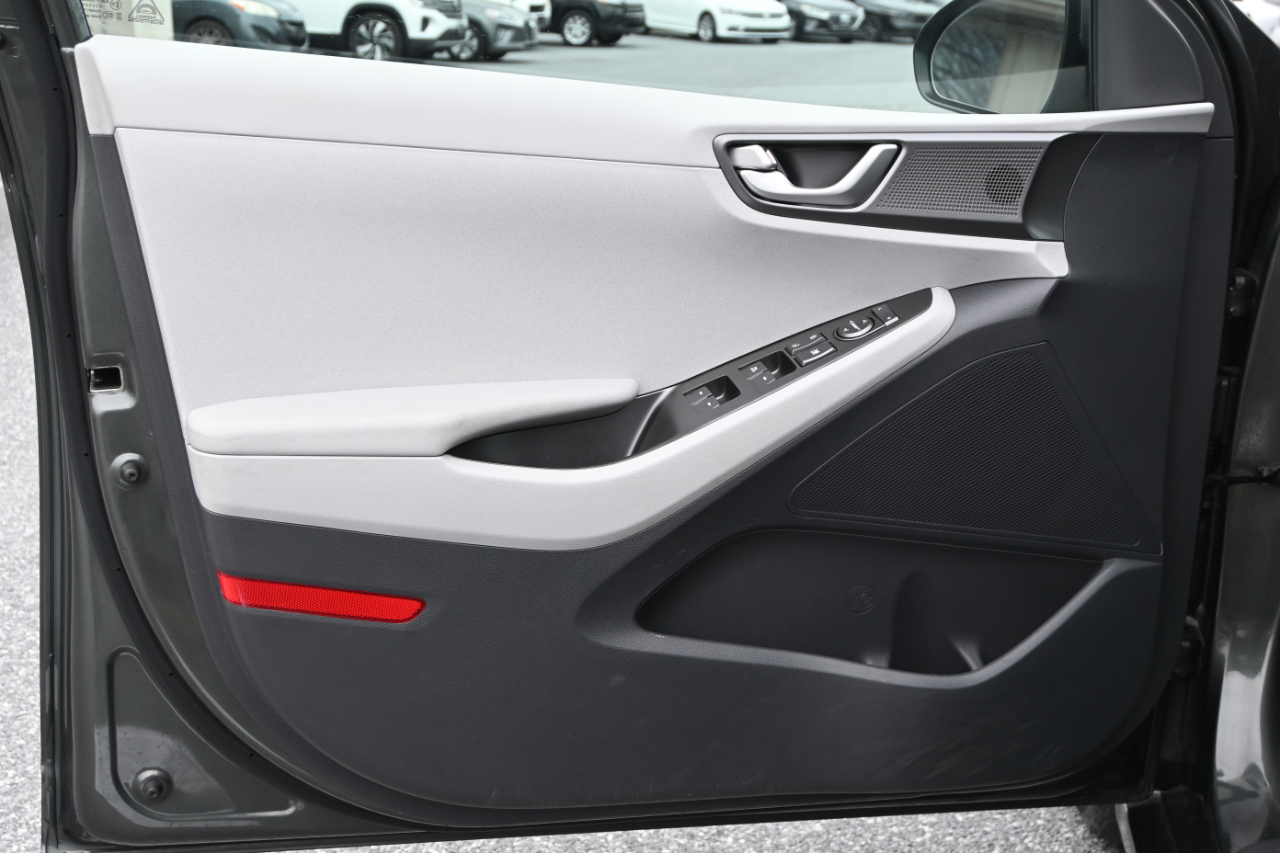 Hyundai Ioniq Hybrid Blue Hatchback 2020