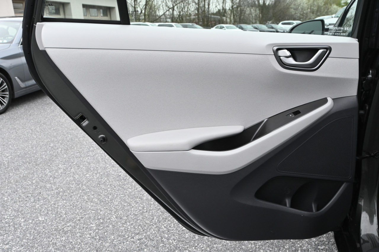 Hyundai Ioniq Hybrid Blue Hatchback 2020