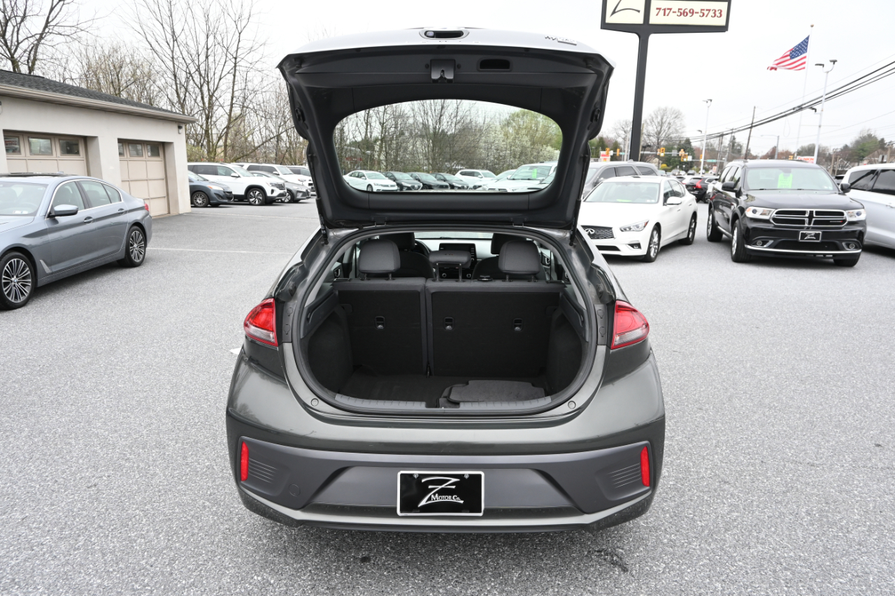 Hyundai Ioniq Hybrid Blue Hatchback 2020