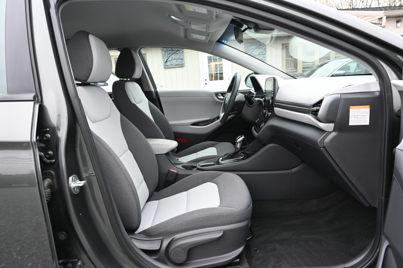 Hyundai Ioniq Hybrid Blue Hatchback 2020