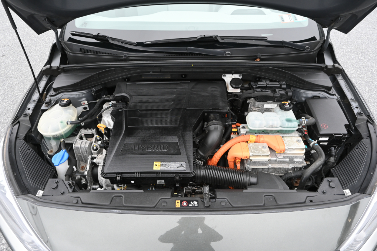 Hyundai Ioniq Hybrid Blue Hatchback 2020