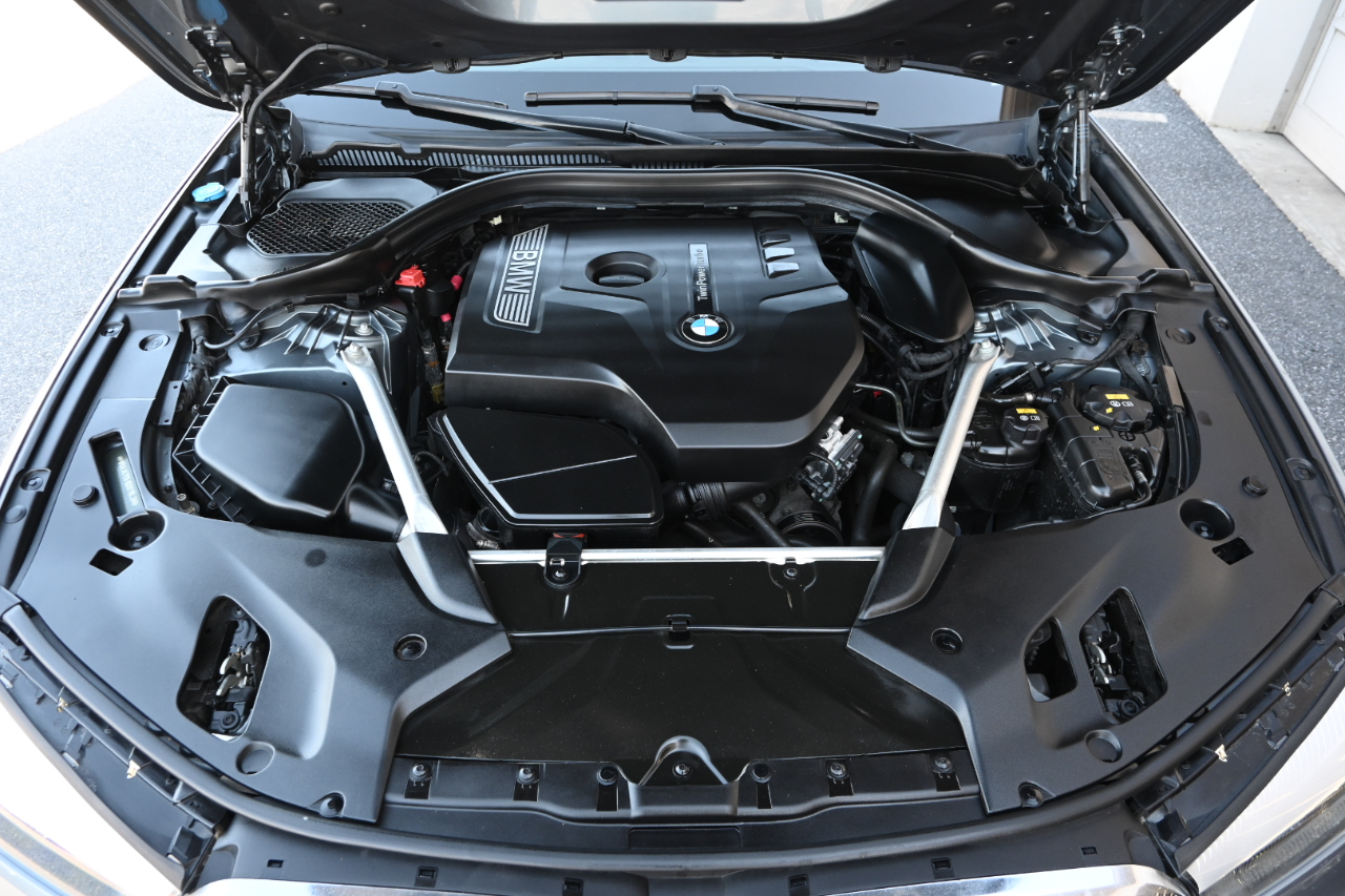 BMW 5 Series 530i xDrive Sedan 2019