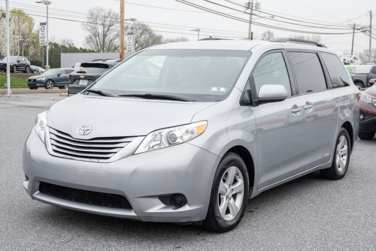 Toyota Sienna  2017