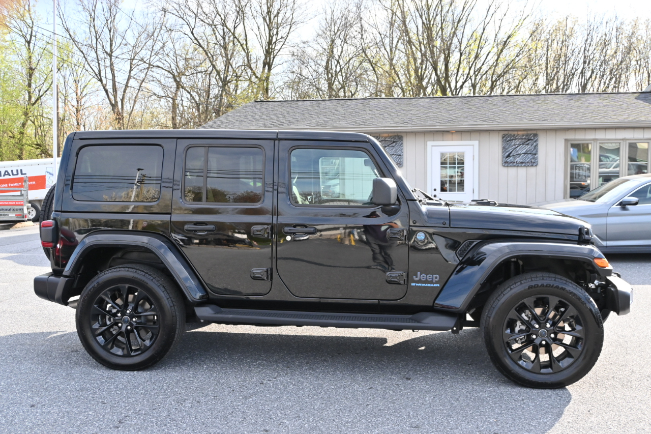 Jeep Wrangler 4xe Sahara 4x4 2025