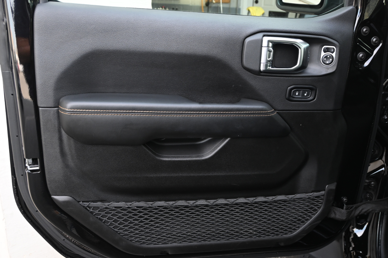 Jeep Wrangler 4xe Sahara 4x4 2025