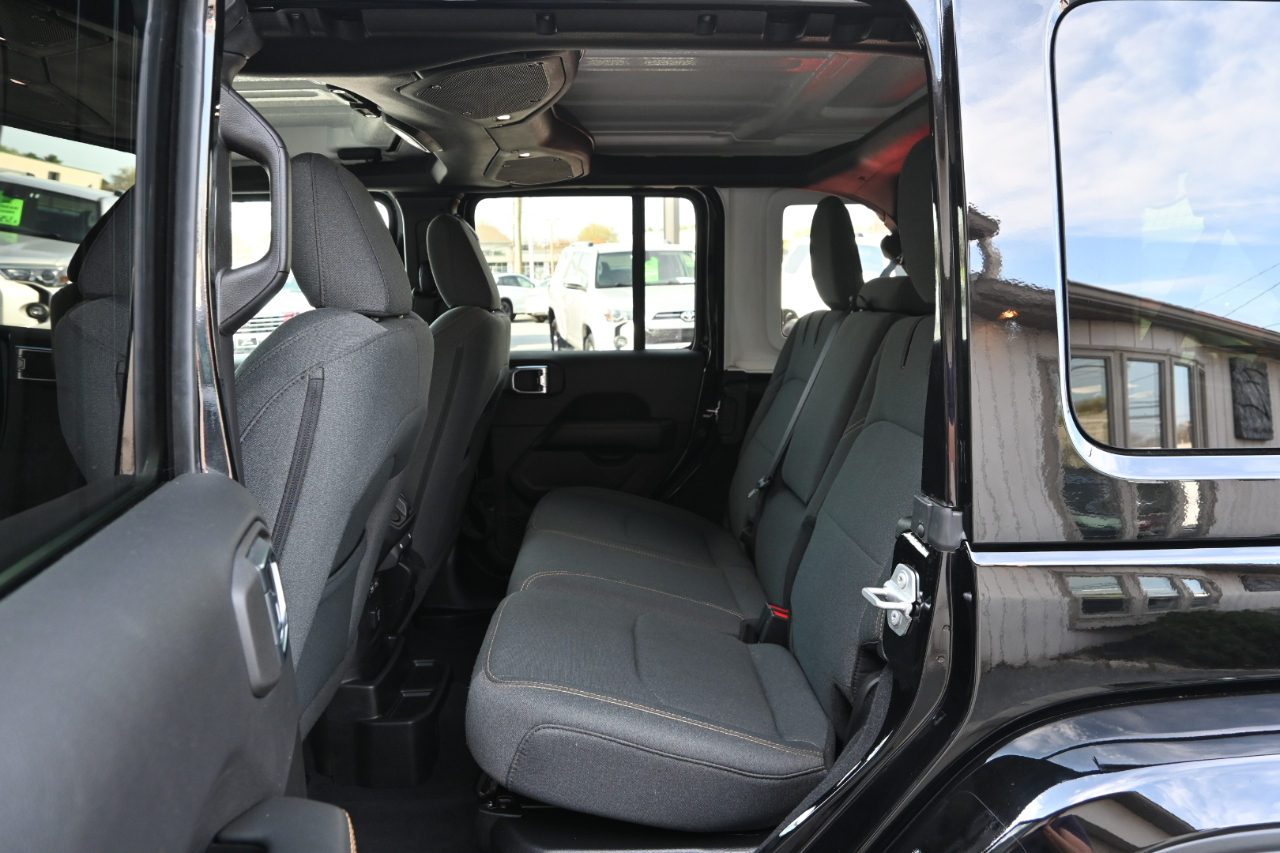 Jeep Wrangler 4xe Sahara 4x4 2025