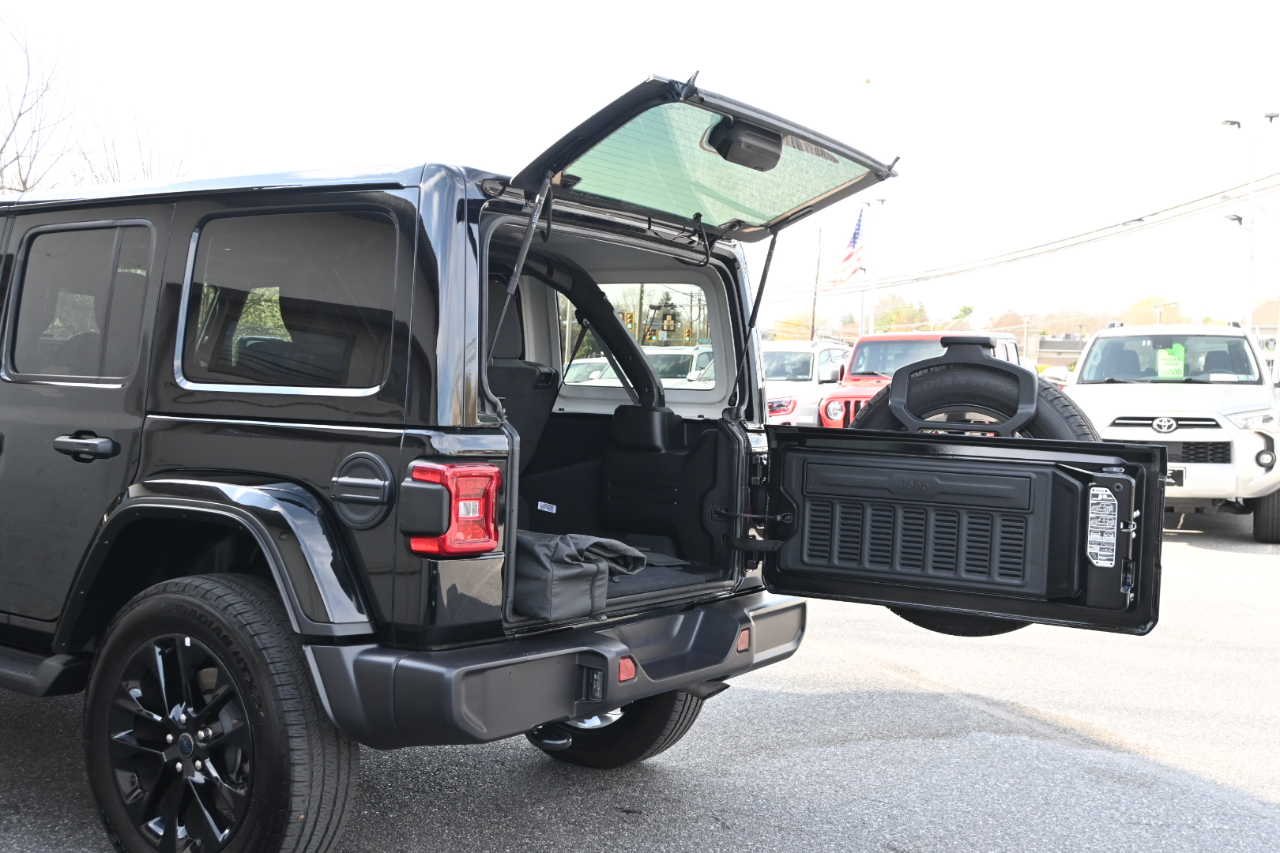 Jeep Wrangler 4xe Sahara 4x4 2025