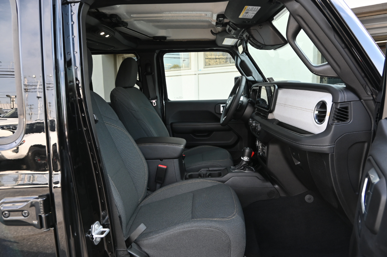 Jeep Wrangler 4xe Sahara 4x4 2025