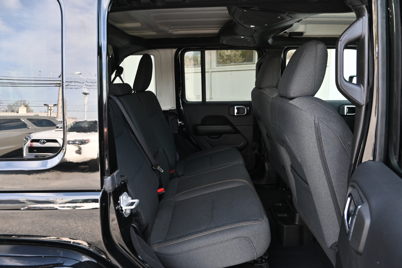 Jeep Wrangler 4xe Sahara 4x4 2025