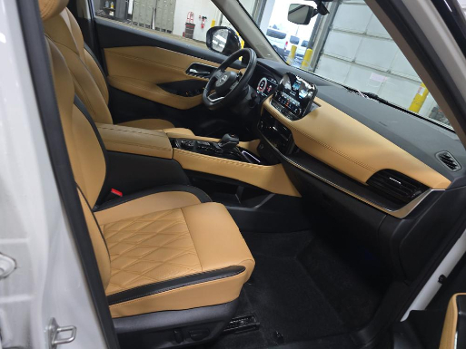 Nissan Rogue AWD Platinum 2023