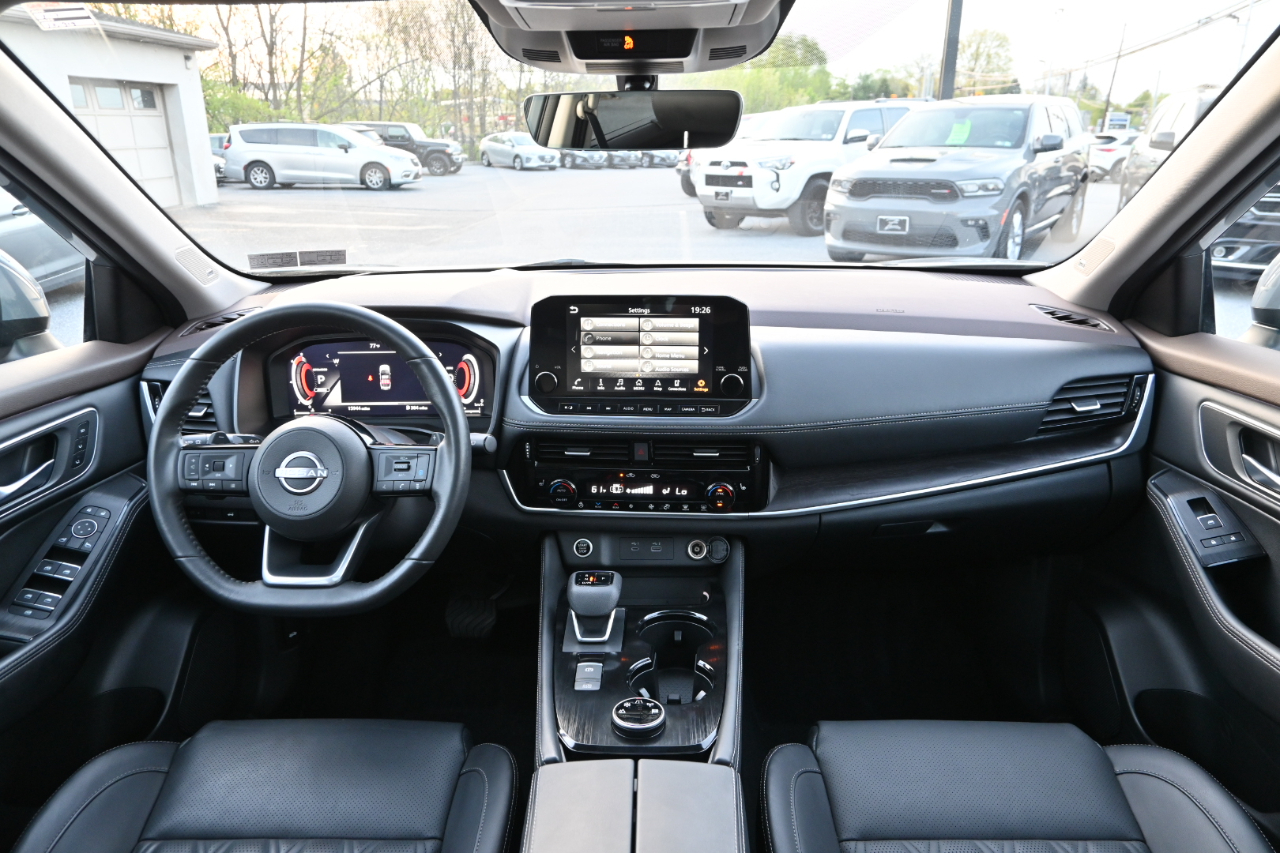 Nissan Rogue AWD Platinum 2023