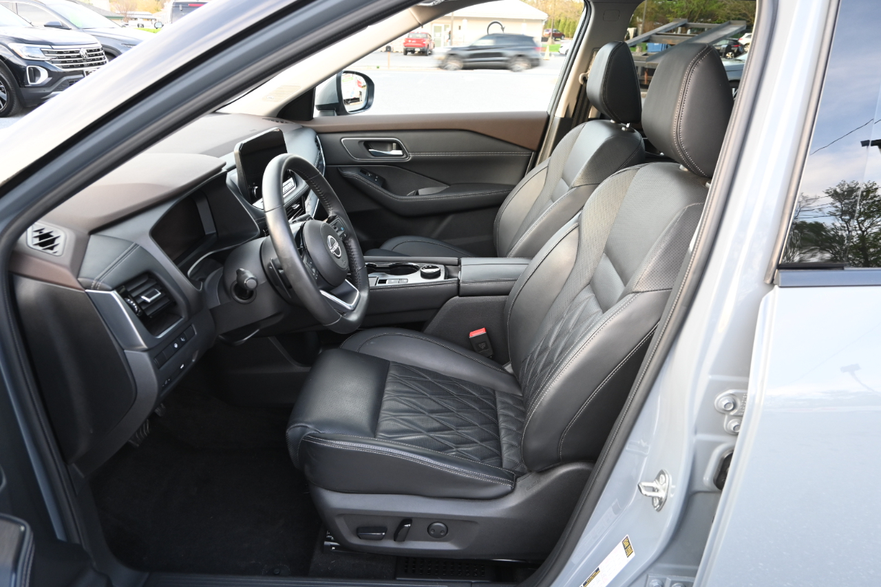 Nissan Rogue AWD Platinum 2023