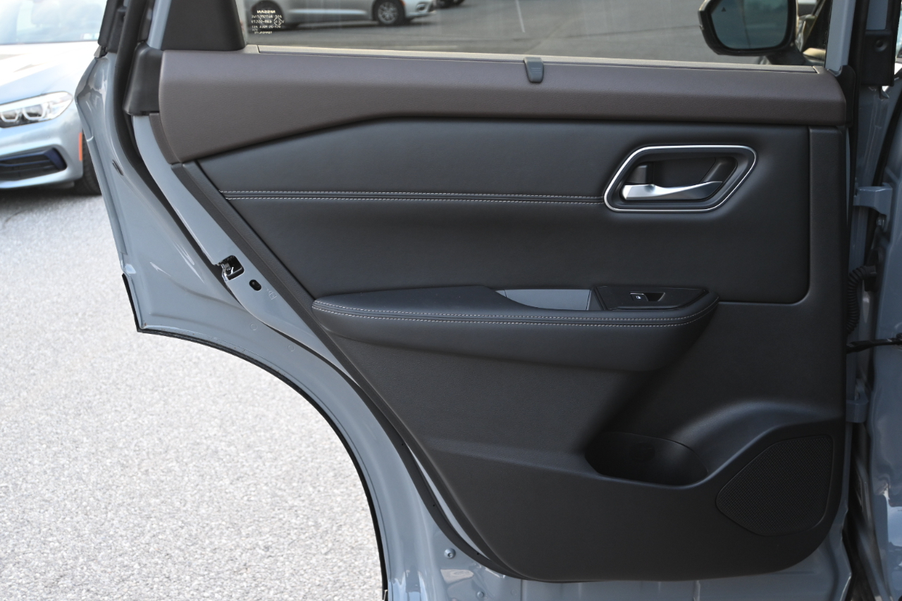 Nissan Rogue AWD Platinum 2023