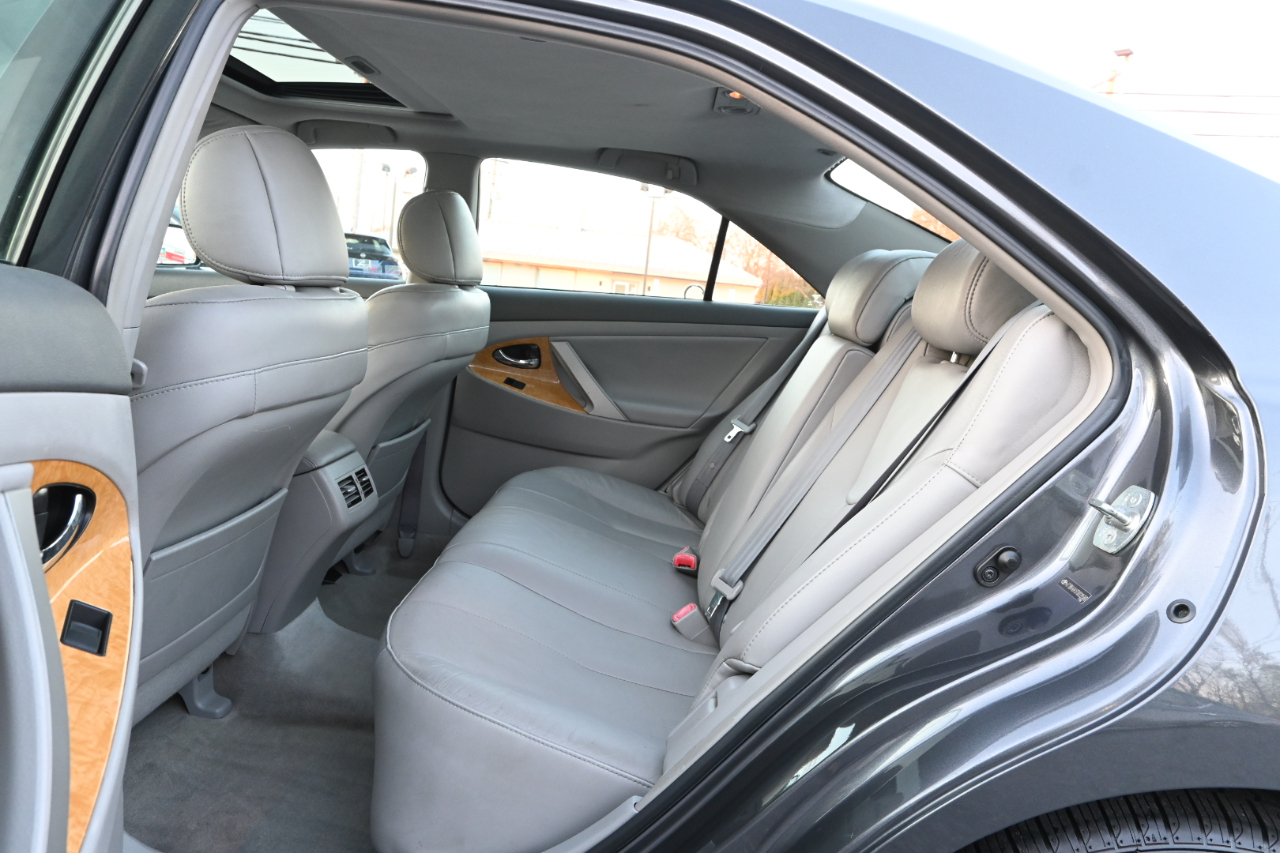 Toyota Camry 4dr Sdn V6 Auto XLE (Natl) 2007