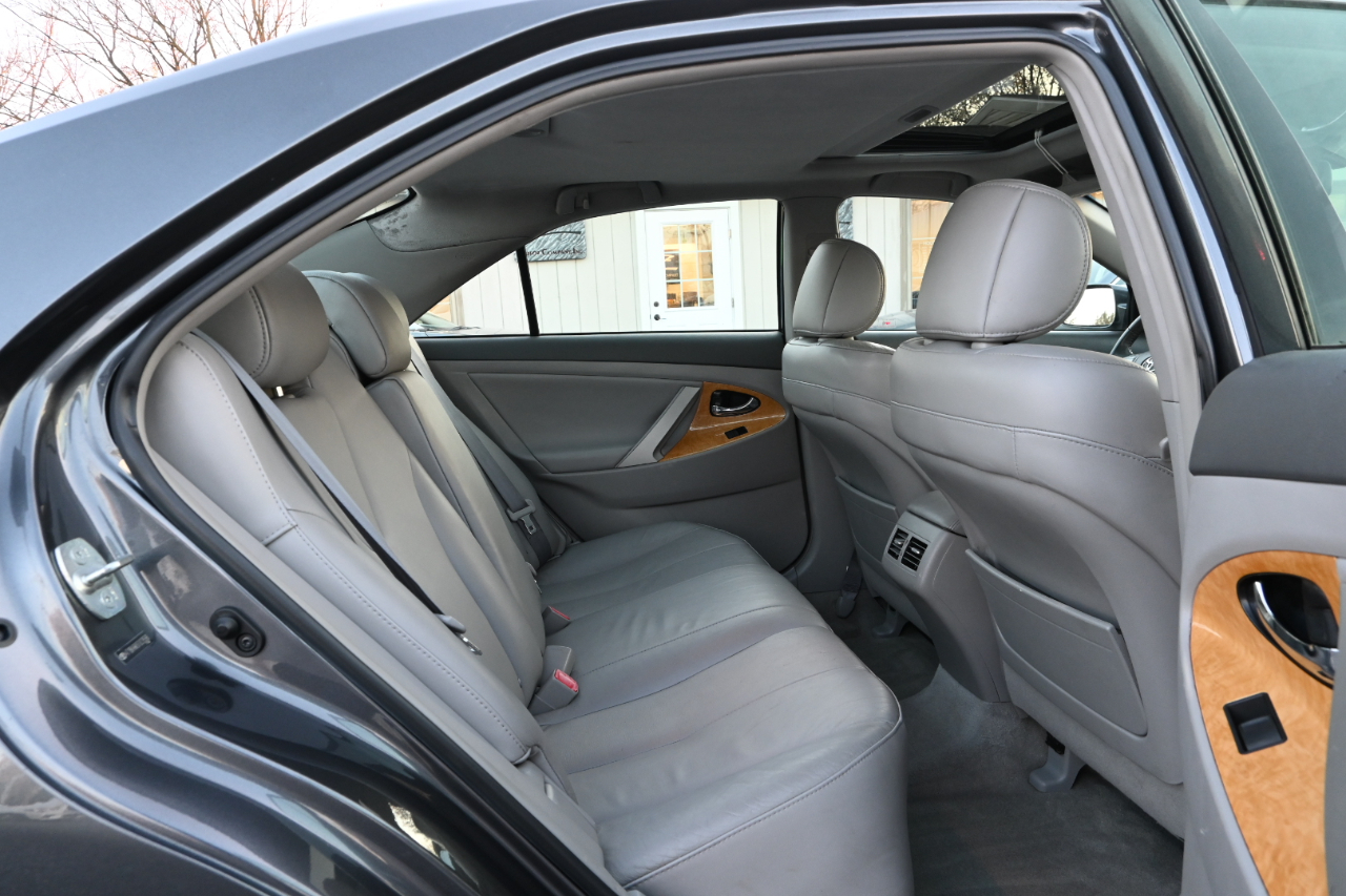 Toyota Camry 4dr Sdn V6 Auto XLE (Natl) 2007