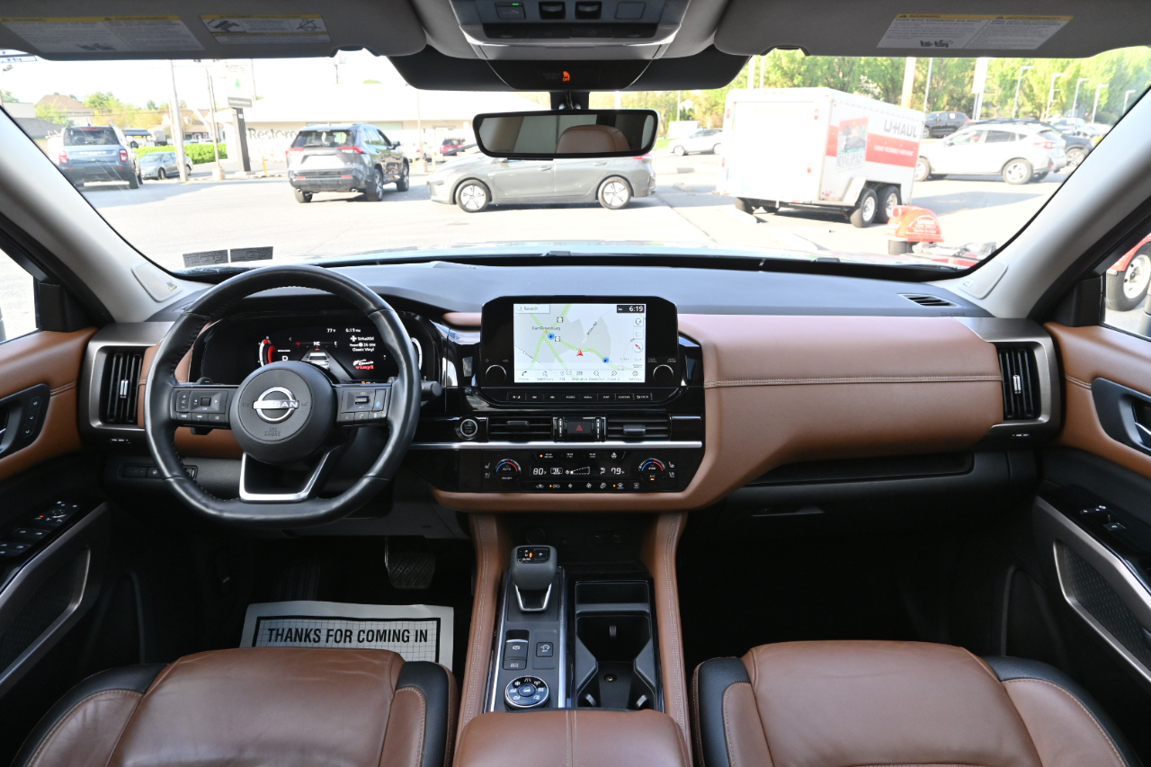 Nissan Pathfinder Platinum 4WD 2023