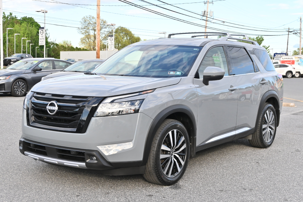 Nissan Pathfinder Platinum 4WD 2023