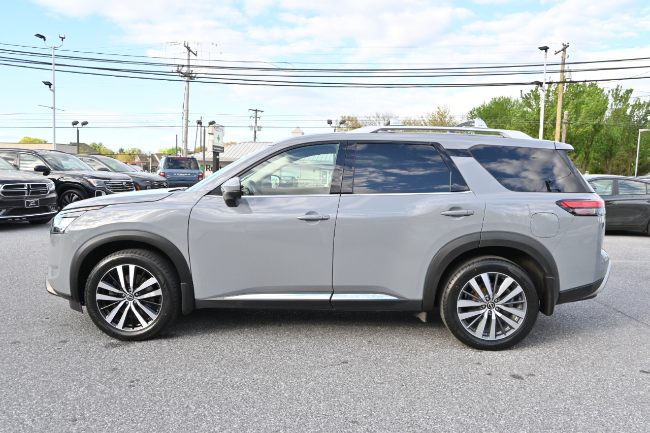 Nissan Pathfinder Platinum 4WD 2023