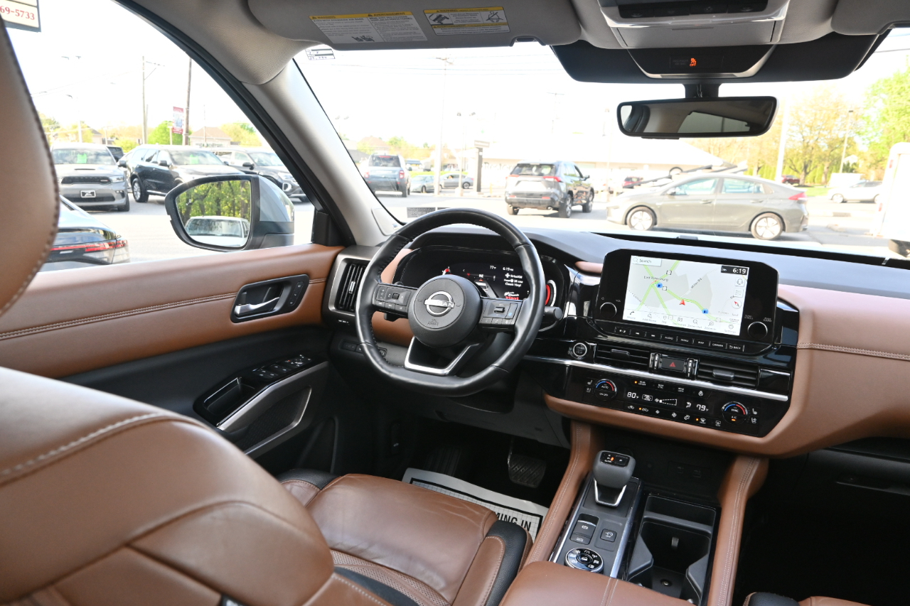 Nissan Pathfinder Platinum 4WD 2023