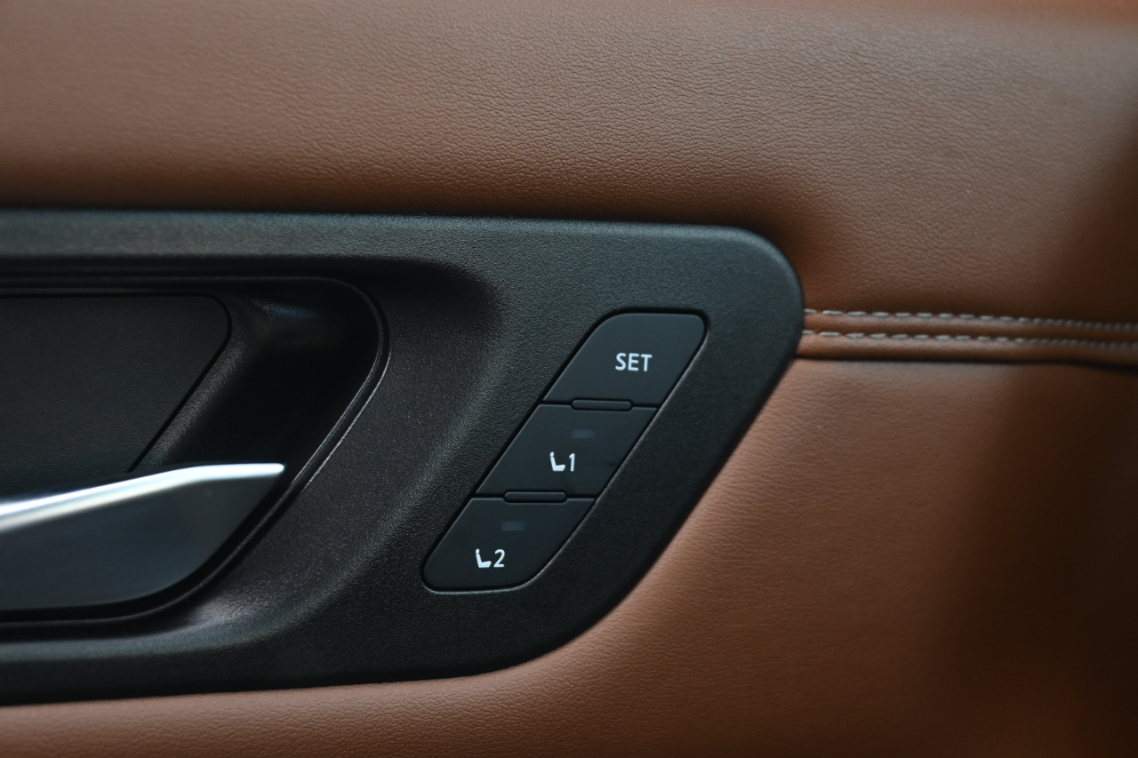 Nissan Pathfinder Platinum 4WD 2023